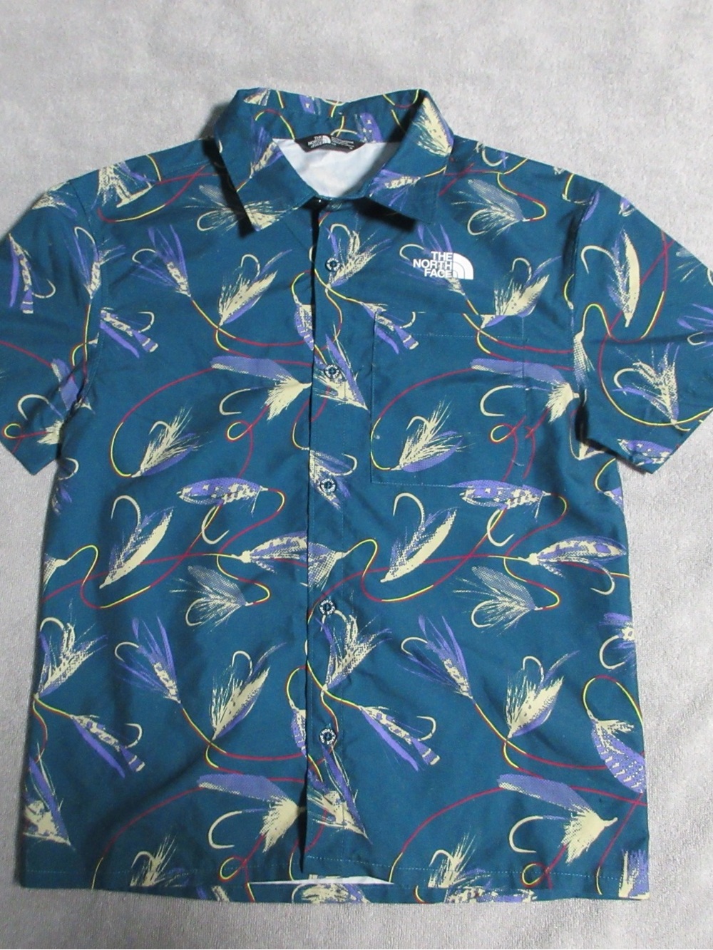 The North Face Big Kids Short Sleeve Amphibious Button-Down Shirt Size 12 Large